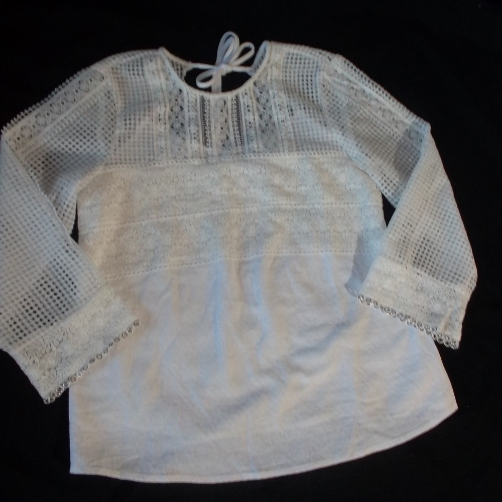 Heartloom Women's White Lace Blouse
